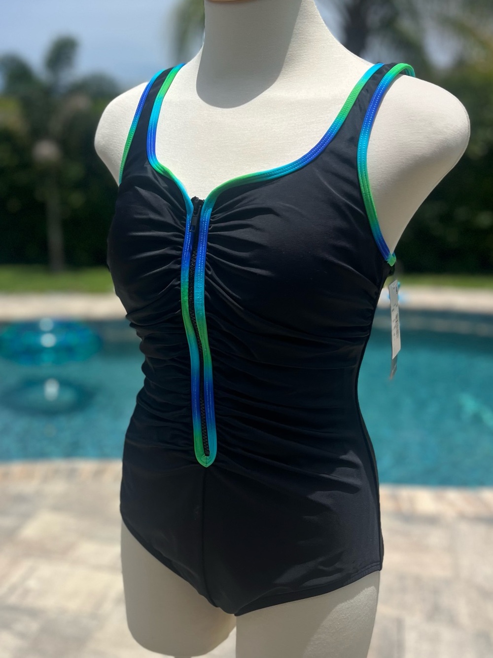 NWT ShapeSolver Sport Penbrooke Zip Front Tummy Control  Swimsuit Size 12